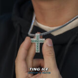 Mặt dây chuyền Cross Bạc S925 Full Moissanite Green