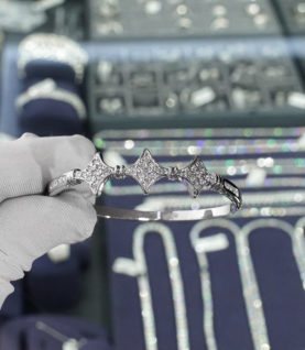 Vòng Tay Cuff Nữ Bạc S925