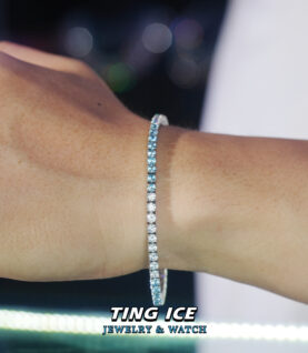 Lắc tay Tennis Blue Ice màu xanh mát lạnh giữa thiên nhiên 2025